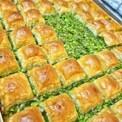 Özel Kare Dilim Kuru Baklava (tepsili) - Thumbnail